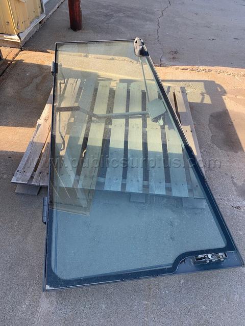 Used Doors-John Deere 770D