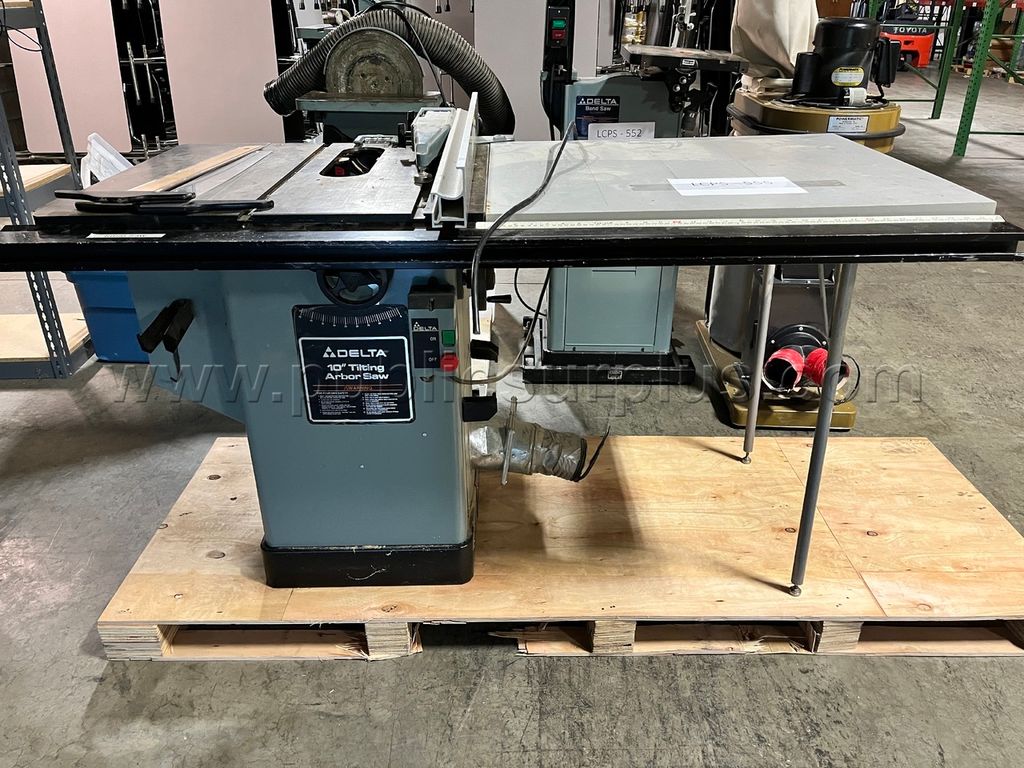 Delta 10" Tilting Arbor Saw — photo 1