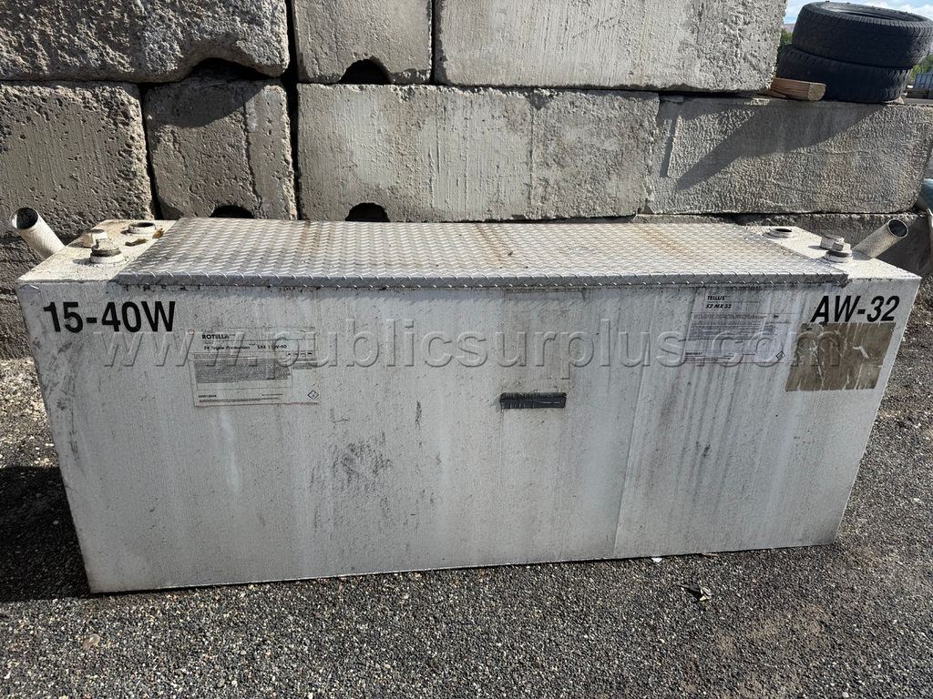 Dual containment oil tank — photo 1