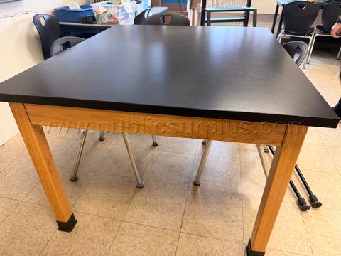Solid wood lab bench (42in x 48in x 30in) - DUTCH AUCTION