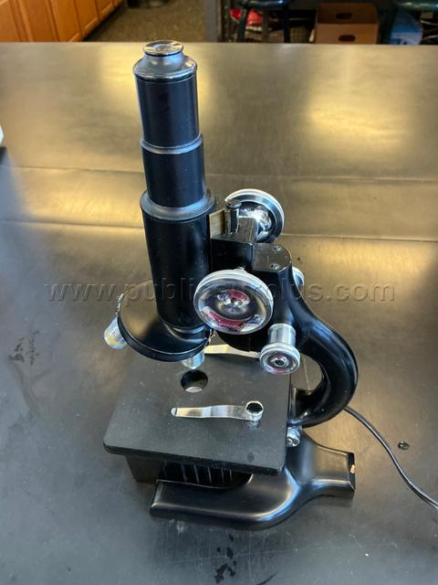 Vintage Microscope, Spencer AO 616 w/case