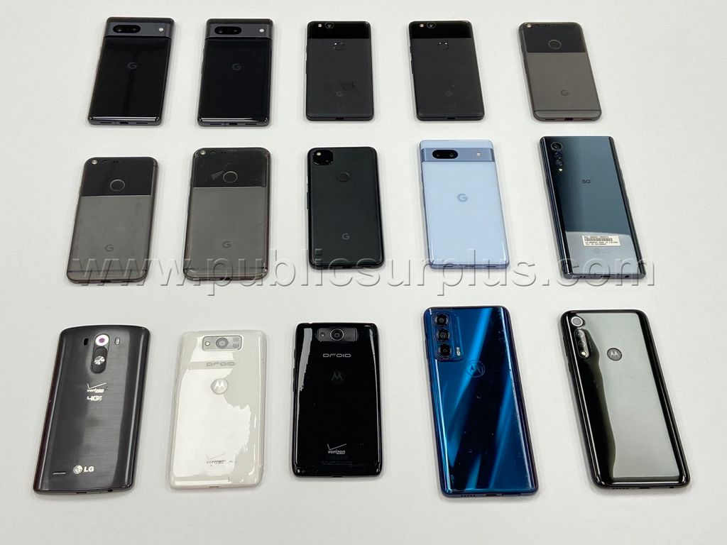 Assorted phones for parts  -Untested- No Shipping /RA — photo 1