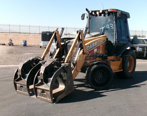 2015 Case Tractor Loader (7693)