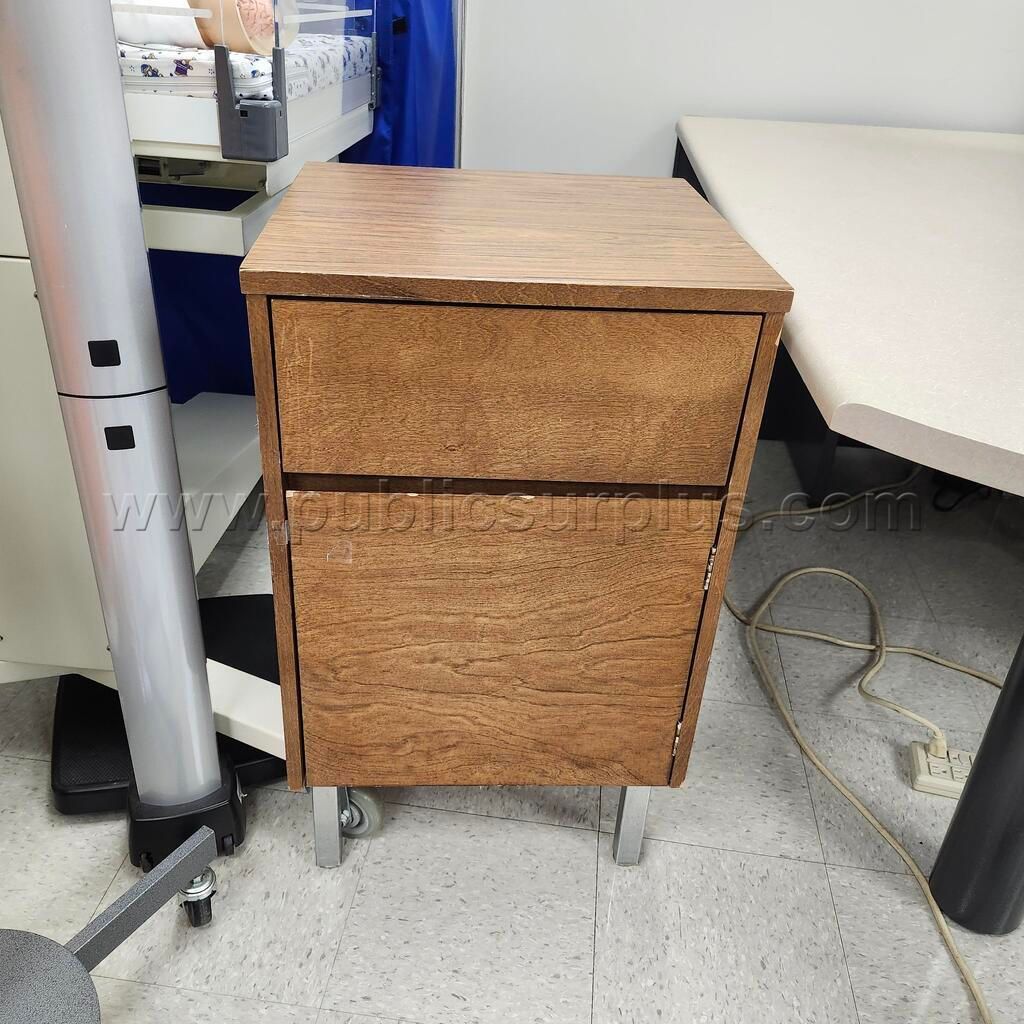 Wooden Bedside Table — photo 1