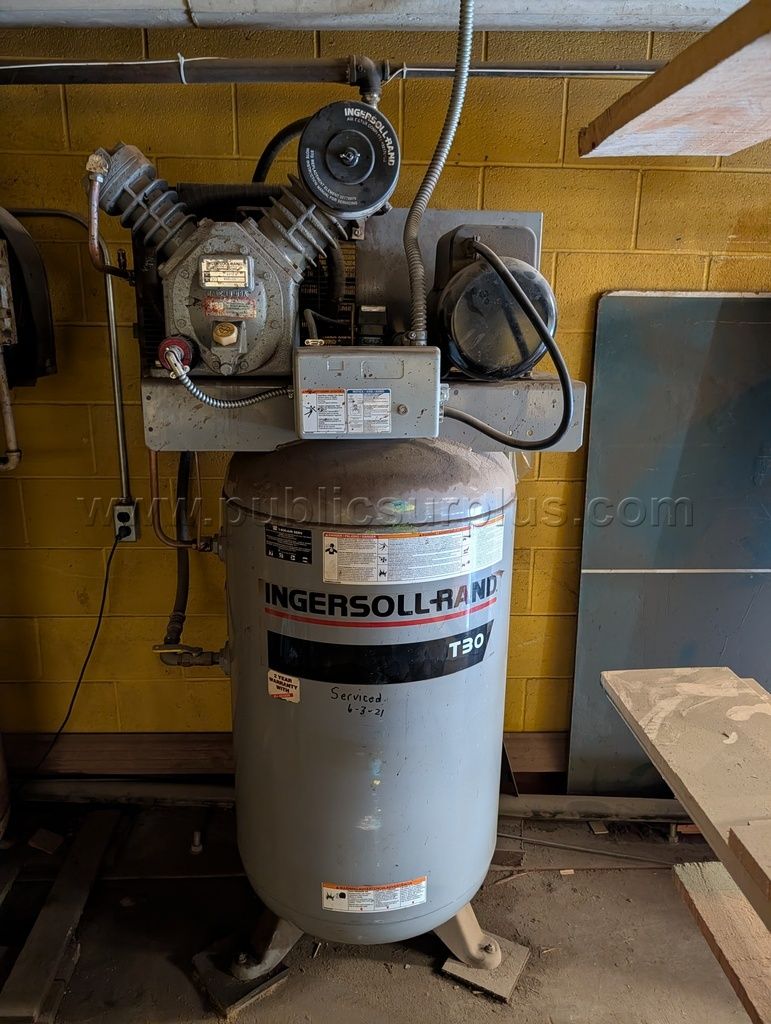 Ingersoll Rand T30 Vertical Air Compressor — photo 1