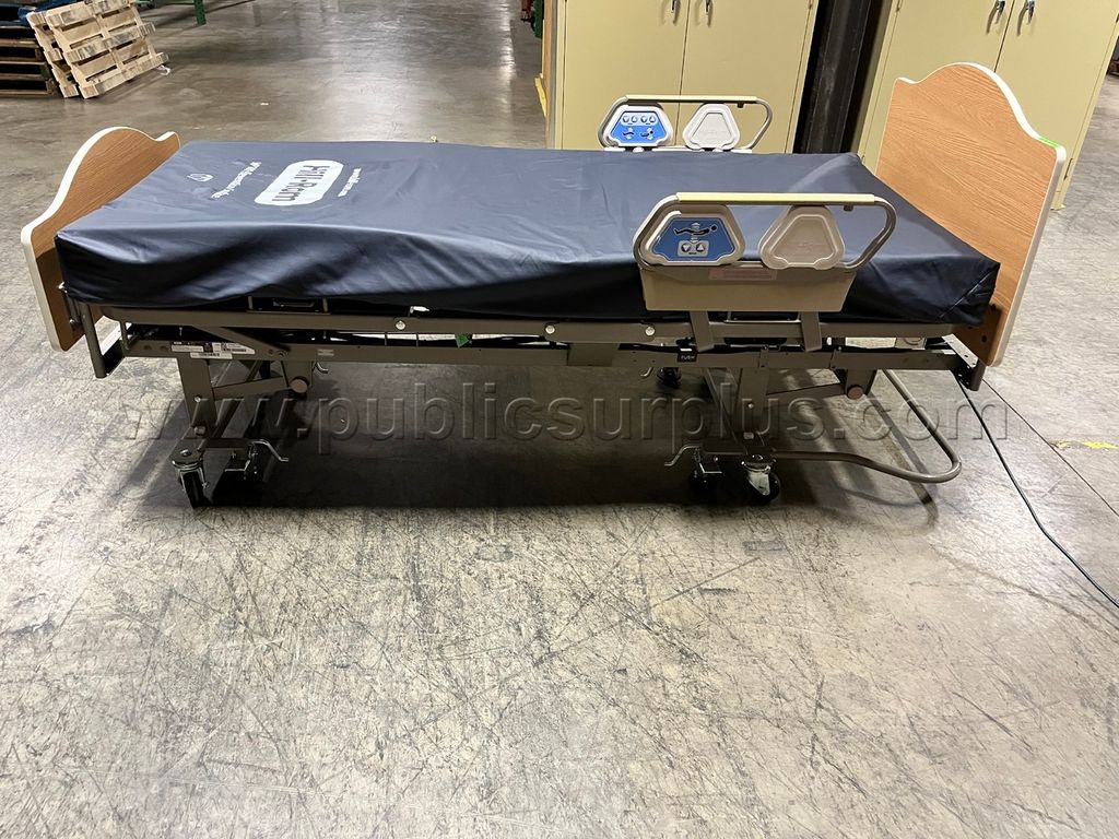 Resident Electric Long-Term Care Bed — photo 1