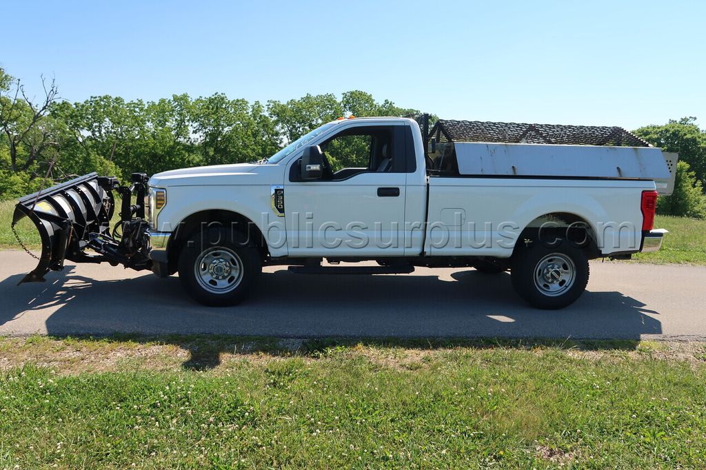 2018 Ford F350 Super Duty 4X4 — photo 1