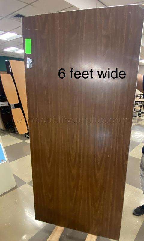 Folding table