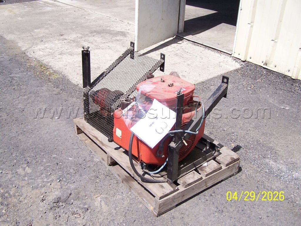Kohler 18 Motor w/ Hydraulic Pump - photo 1