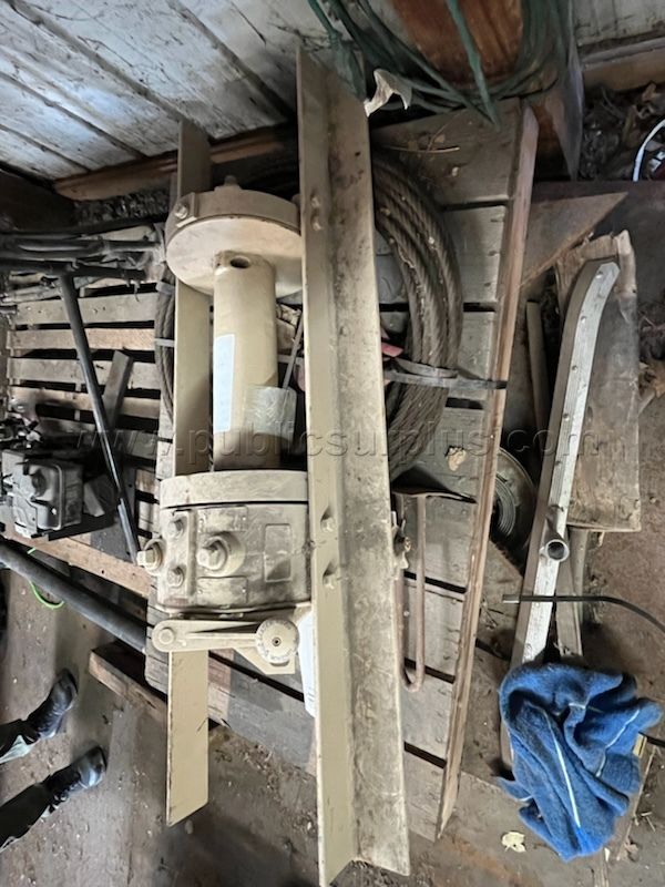 Hydraulic Recovery Winch - Parks — photo 1