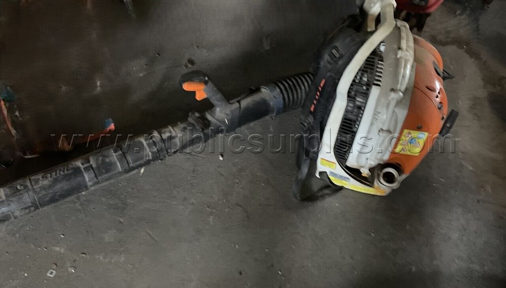 Leaf Blower — photo 1