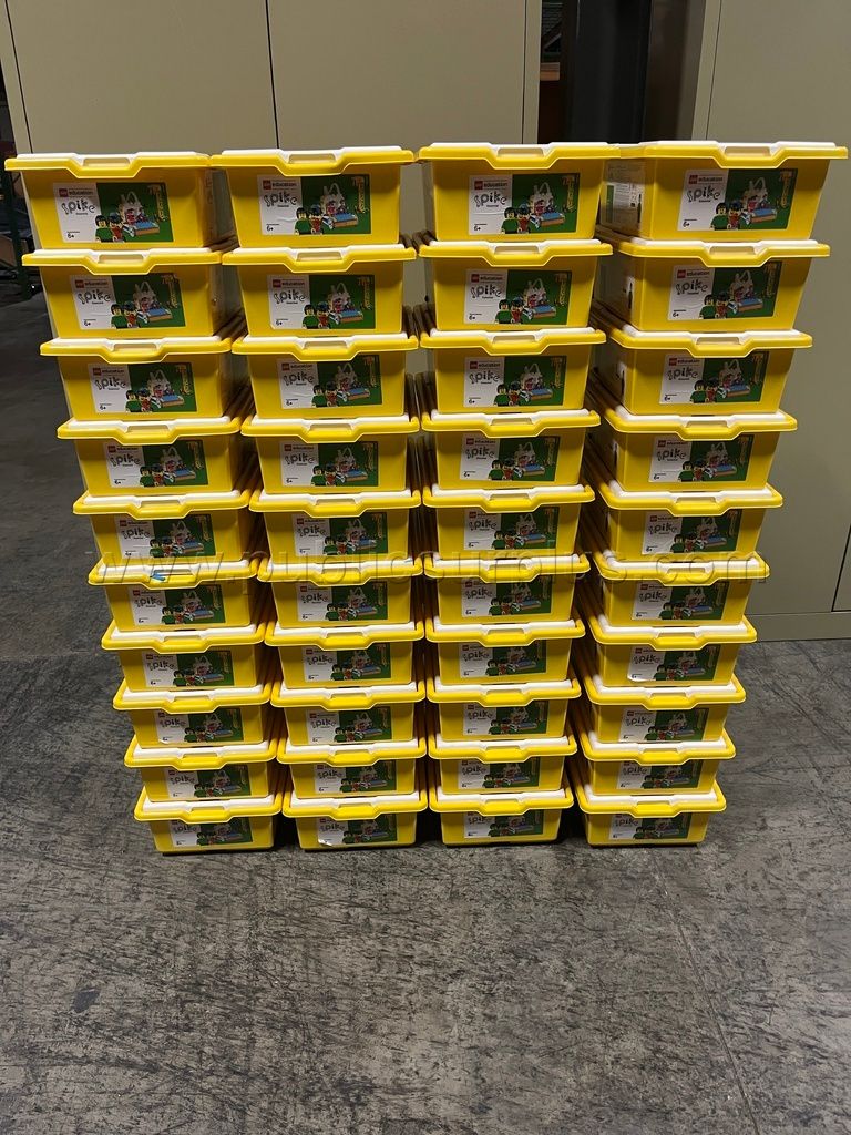 Lot of 40, Spike Lego Kits — photo 1
