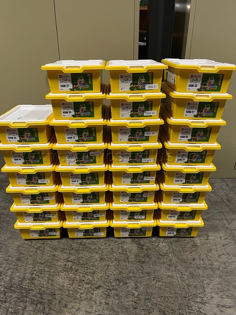 Lot of 30, Spike Lego Kits — photo 1
