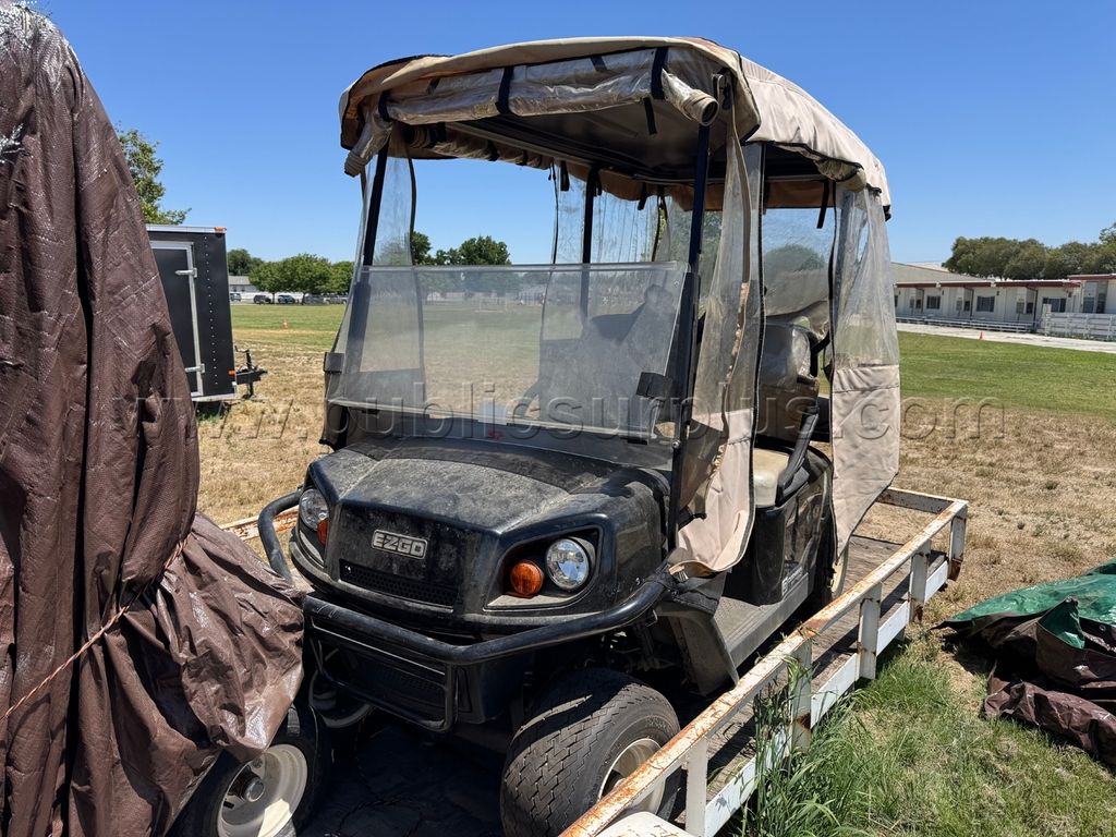 Cushman Shuttle 2+2 Personnel / Golf Cart — photo 1