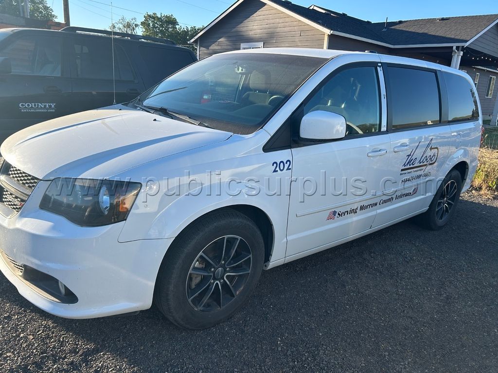 2015 - DODGE - GRAND CARAVAN — photo 1