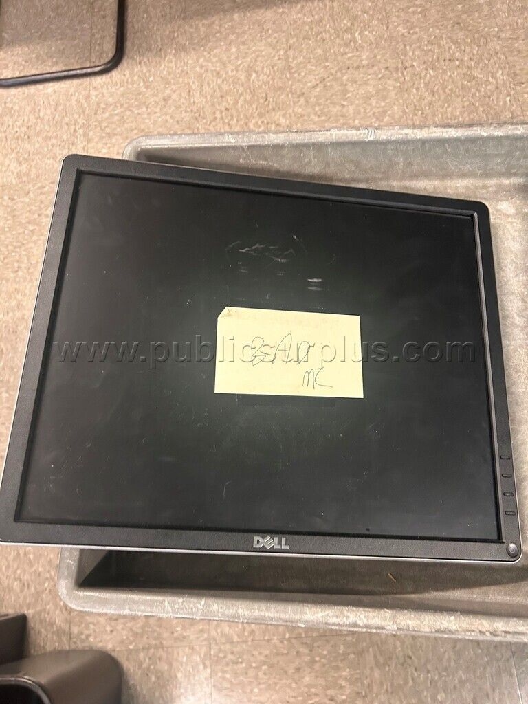 Monitors - Dell - LCD ~ Lot of 7 - photo 1