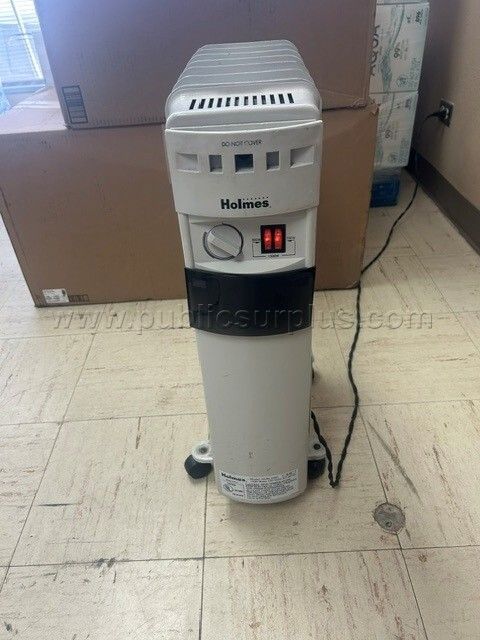 Holmes Oil Heater — photo 1