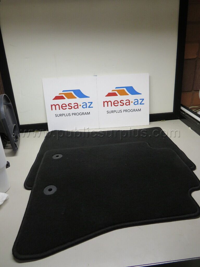 Set of 2 Ford Fabric Floor Mats — photo 1