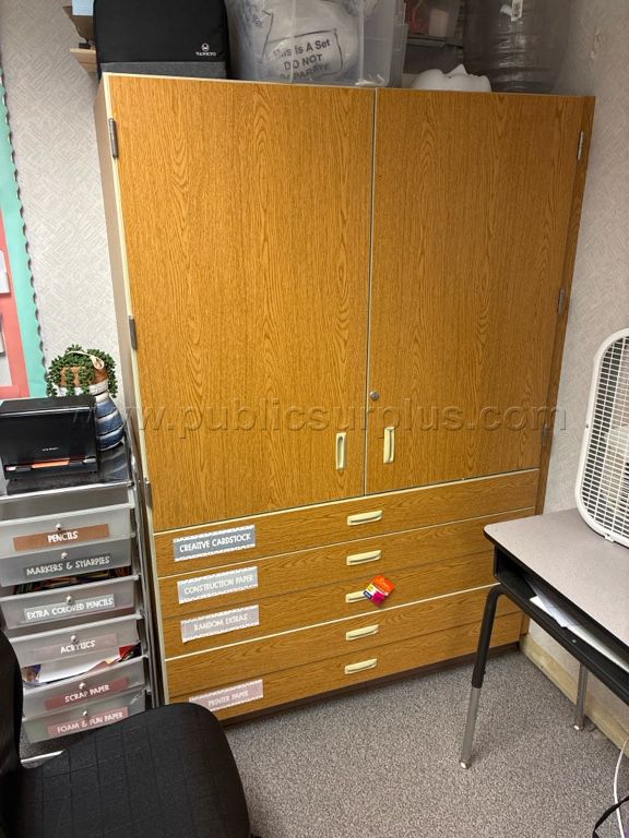 Cabinet — photo 1
