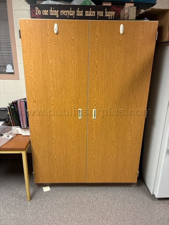 Cabinet — photo 1