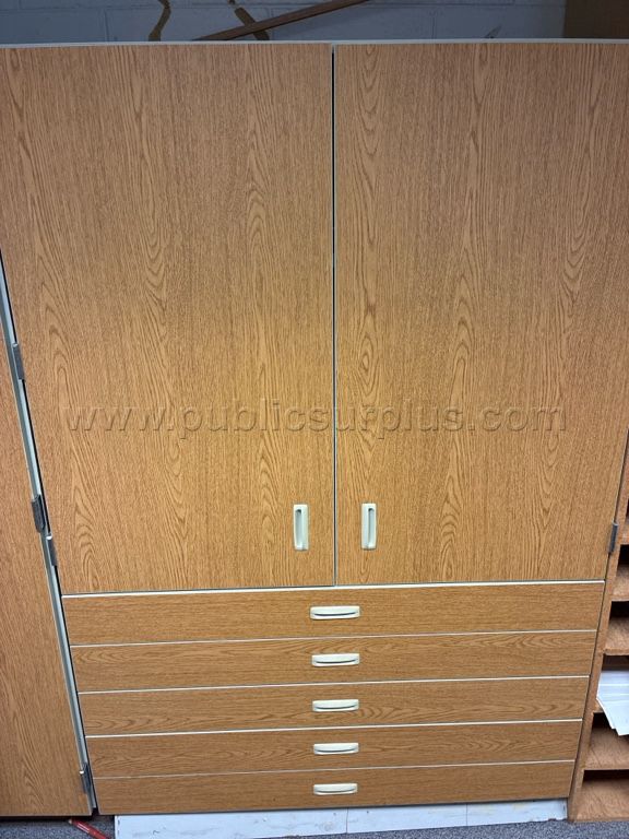 Cabinet — photo 1