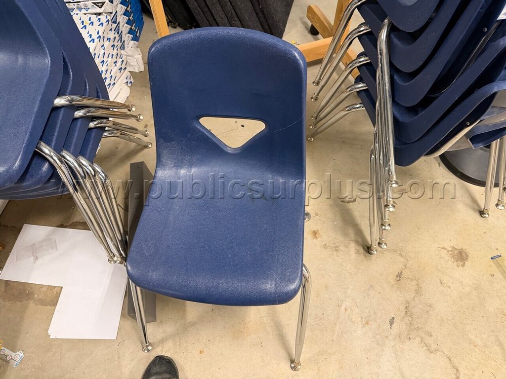 TALIHINA - BLUE CHAIRS WITH METAL LEGS X 10 — photo 1