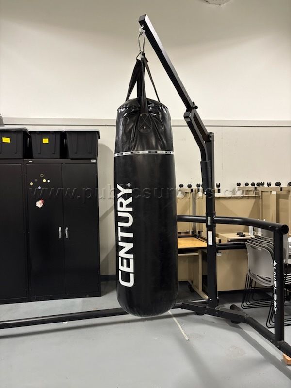 TALIHINA - LARGE WORKOUT BAG WITH STAND — photo 1