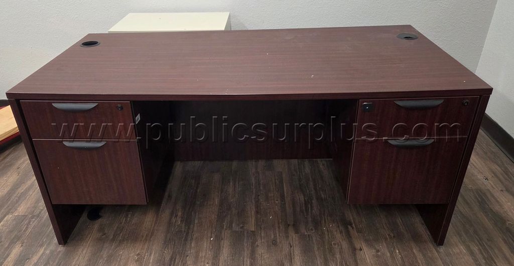 STIGLER - 800-239-WT DESK — photo 1