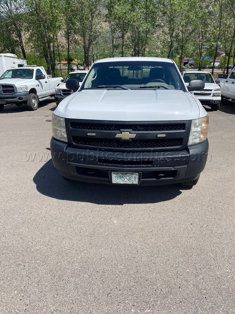 2009 Chev. 1/2 Ton — photo 1