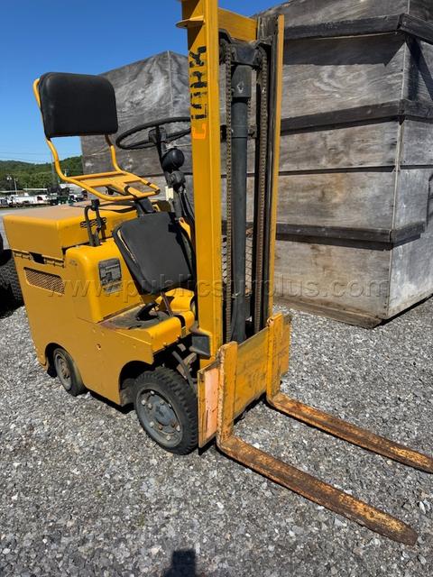 Forklift, Clark