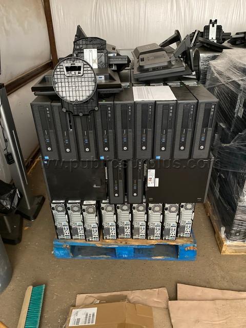 COMPUTER PALLET #4 W/ MONITORS PALLET