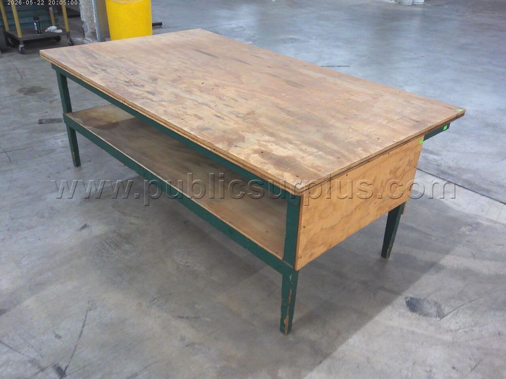 Work Bench - Wood — photo 1
