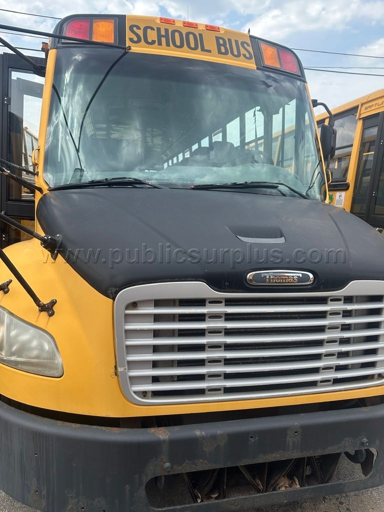 P-2009 Thomas freightliner 72 passenger school bus   #158 — photo 1