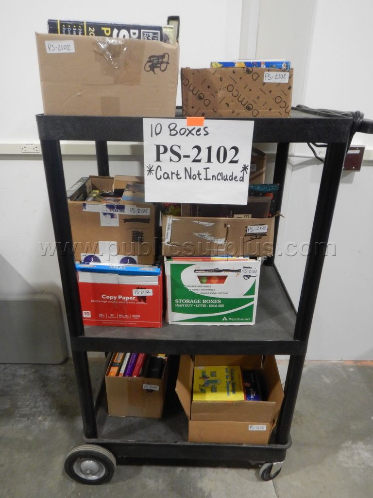Assortment of Books - Lot of 200 — photo 1