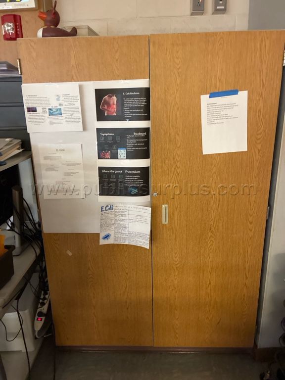 Cabinet — photo 1