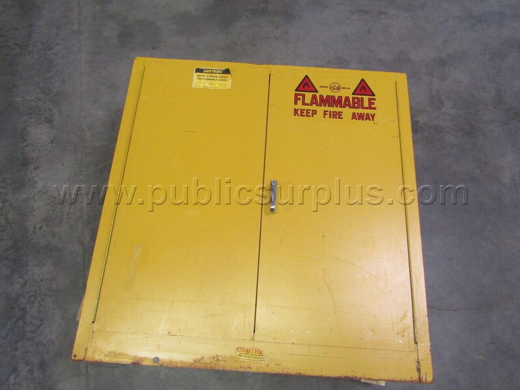 METAL FIRE CABINET — photo 1