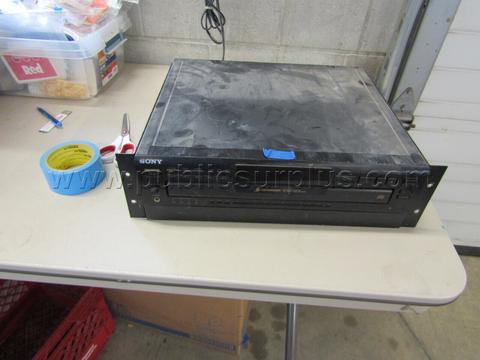 SONY 5 DISC CD PLAYER