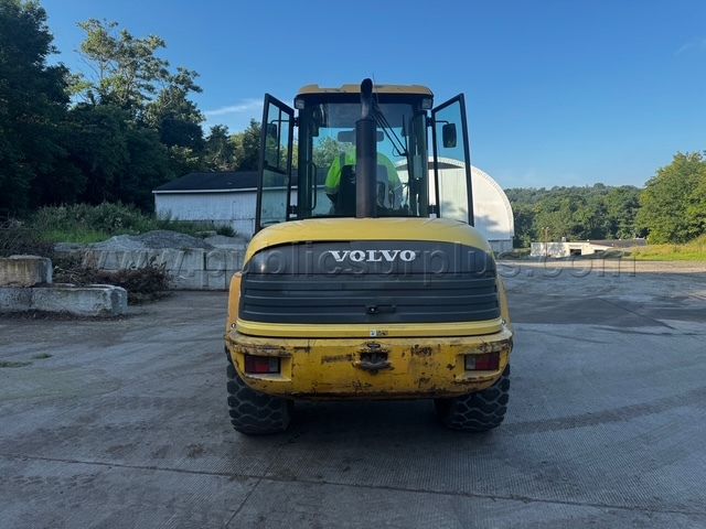 Volvo Front Loader/Hight Lift — photo 1