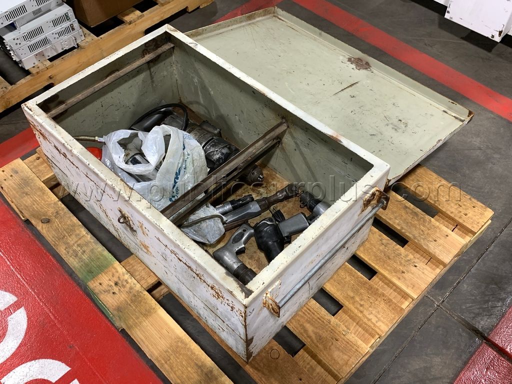 Power Tools w/ Tool Box /KK — photo 1