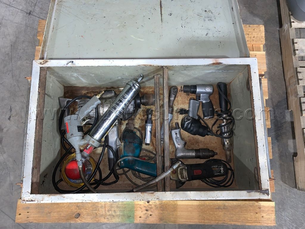 Power/Pneumatic Tools w/ Tool Box /KK — photo 1