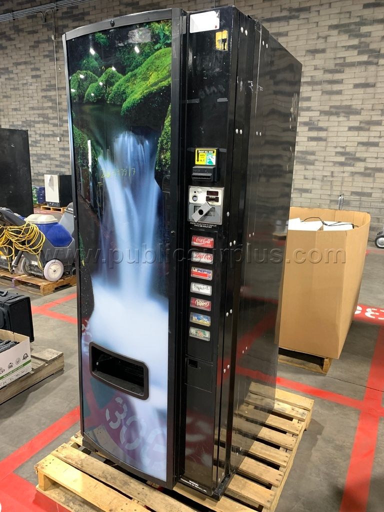 Vending Machine - Dixie Narco Cold Beverage /KK — photo 1
