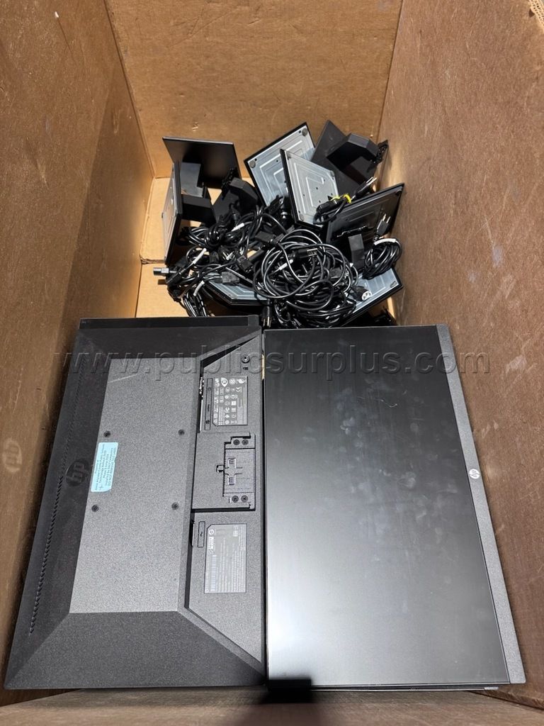Lot of Twenty (20) HP P224 Monitors — photo 1