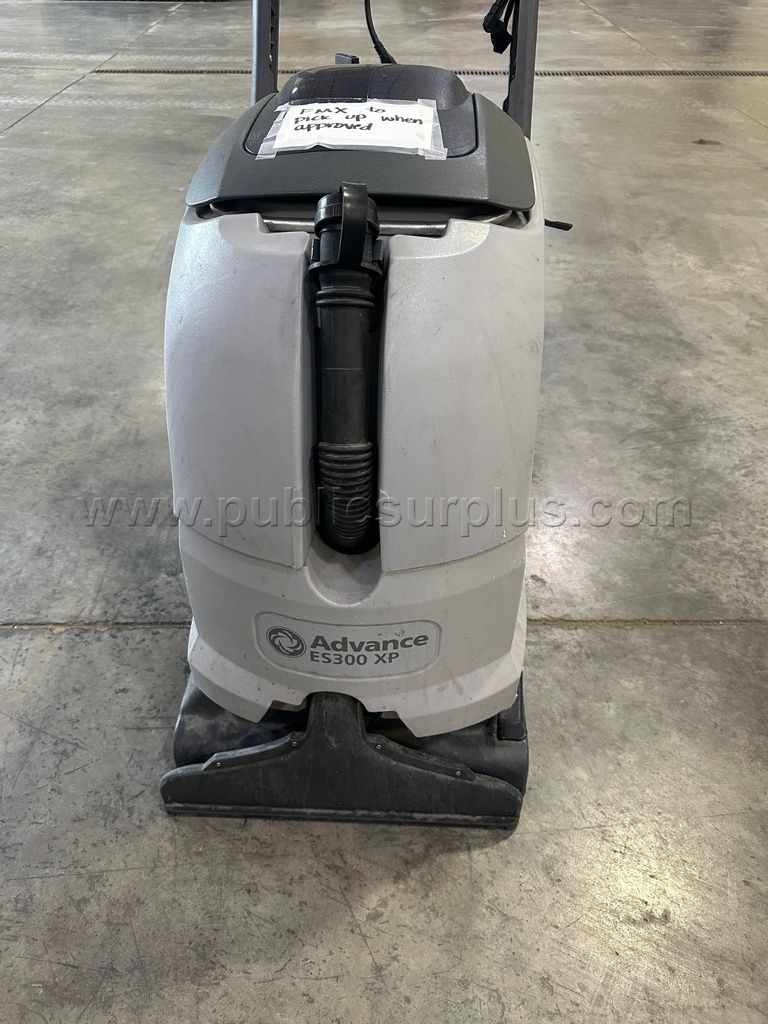Advance ES#300 XP Carpet Extractor — photo 1