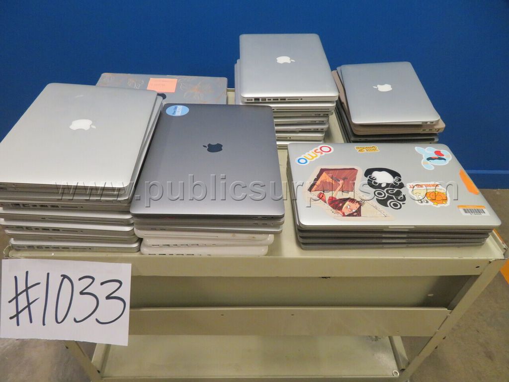 Older Mac Books — photo 1