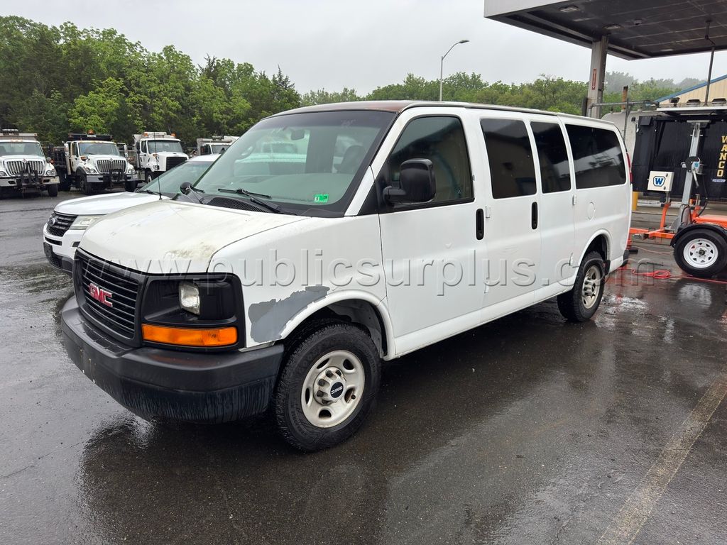 2007 GMC Savana — photo 1