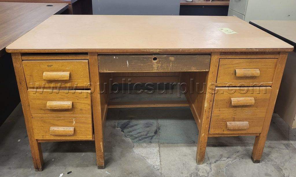 #12 Wood Desk — photo 1