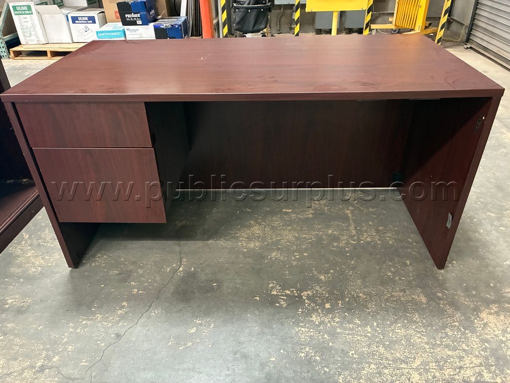 Desk — photo 1