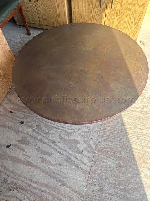 Small Pedestal Table — photo 1