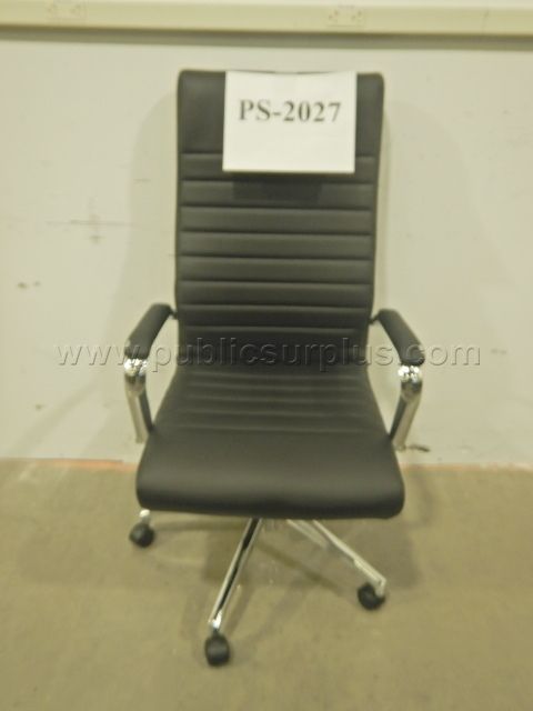 Rolling Office Chair — photo 1