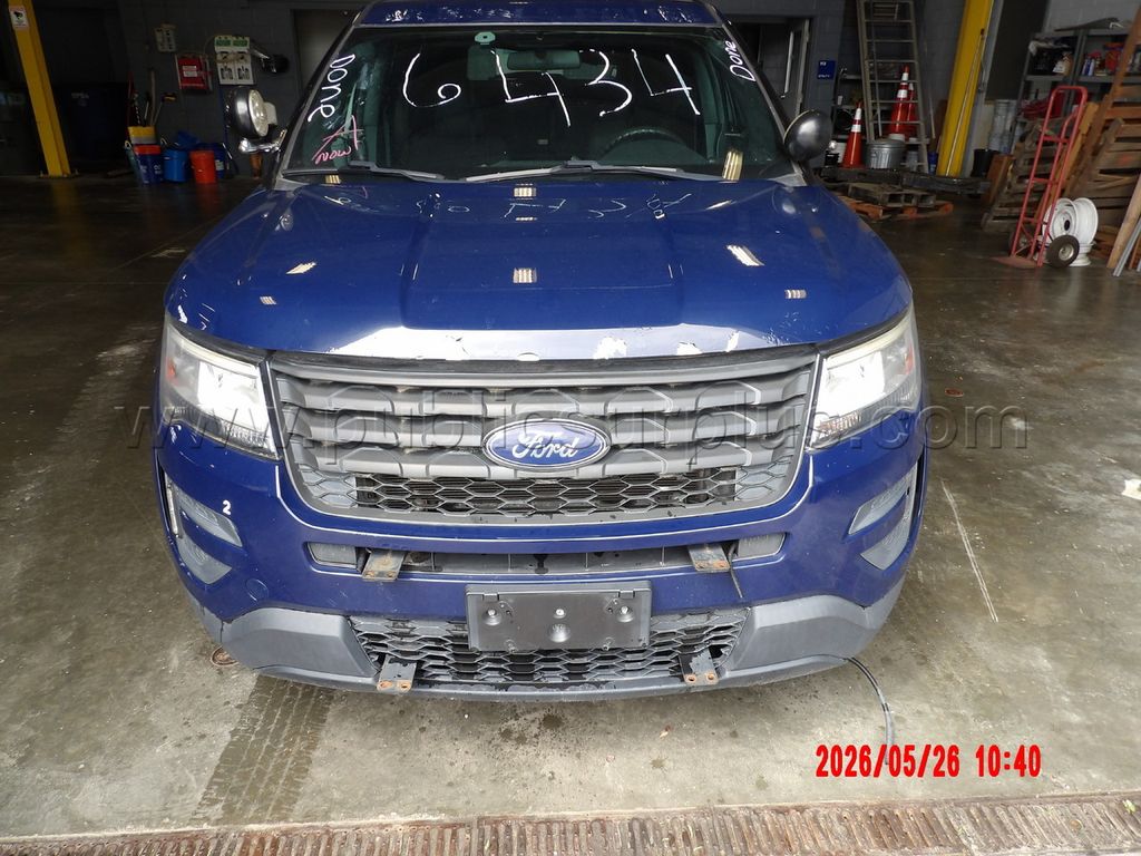 2018 Ford Explorer — photo 1